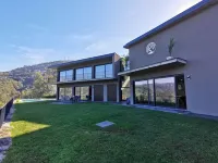 Villa up to 10 people swimming pool, stunning views and unique comfort in Minho Hôtels à : Caniçada