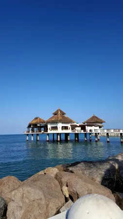 PROM SEPT / Refined apartment in front of Club Med near Cabo Negro beach Отели рядом с достопримечательностью «Plage de Cabo Negro»