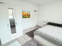 #2 Top room: central & comfortable, shared bathroom Hotels in Herne