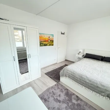 #2 Top room: central & comfortable, shared bathroom