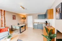 VYLD: Deer pasture with terrace