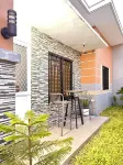 Minimalist 2-bedroom house in General Santos City with WiFi, AC Hotels in 