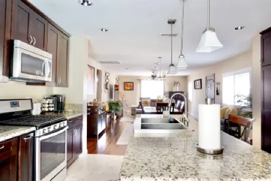 Charming Craftsman Retreat: 3BR Home w/ Pool & Jacuzzi – Your Perfect Getaway!