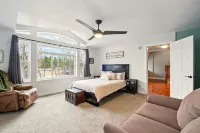 Tremendous 7-bedroom house with large movie and game room in Nibley