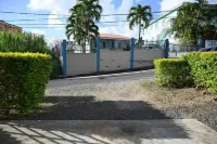 Exquisite 2bedroom Apt. -Pristine Stay, Dominica- Hotels near Canefield East II