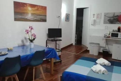 Regina della Pace apartments-monolocale Maria