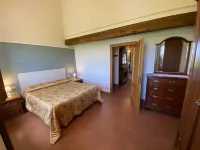 Il Padrone - First floor three rooms apartment Hotels in Paciano