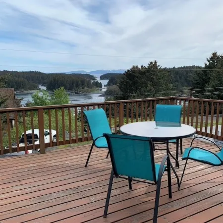 Mountain and ocean view home close to downtown and hiking trails