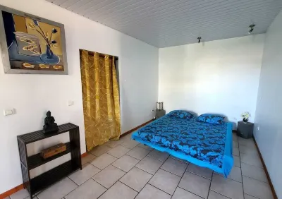 Independent loft near Musée des Îles 住宿飯店