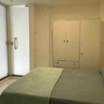 Apto Copacabana 2 Qtos 90 m² 1 Vaga Recém Reformado Rooms