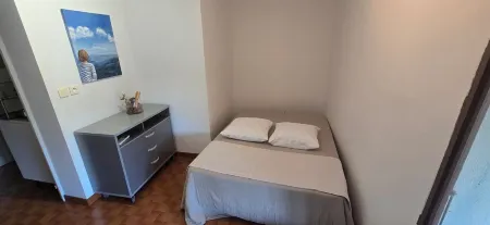 Appartement T2 Accès Plage à 50m - Pietrosella Отели в г. Пьетроселла