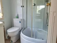 Relax close to city,a studio 10 mins from the beaches and Westfield shopping C. Hotels in Miranda