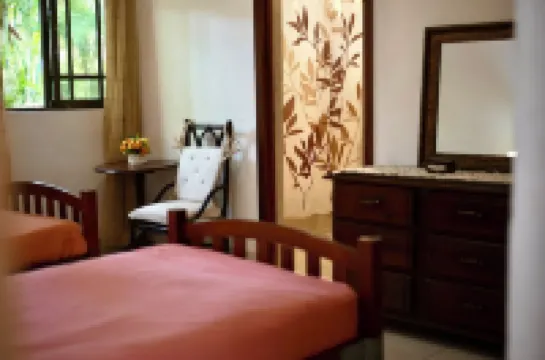 Villa Aurora JuanDolio-GuavaBerry-3BR-4Bds-6Px-WiFi-BBQ-Pool فنادق في 