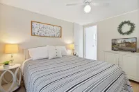 Relaxing Croton lake cottage w/ hot tub