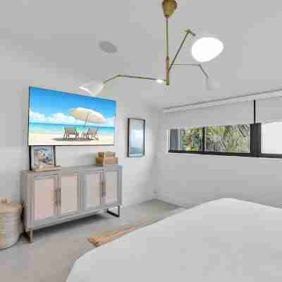 Updated 3-bedroom Townhome at Executive Bay Club resort Rooms