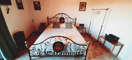 Residence Overlooking Infinity