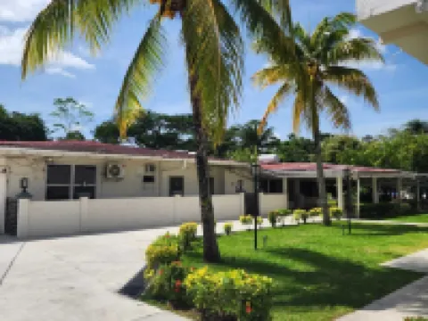 Ideal Executive Suites فنادق في جورج تاون