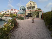 Waterfront 2-BR Oasis with dock – Near Beaches, Stunning Views & Relaxing Vibes!