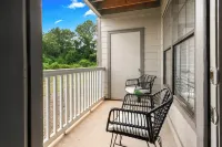 3 mins from Arsenal - Pool &Gym.