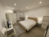 Studio A Chaville à la Porte de Paris et de Versailles Hotels in Chaville