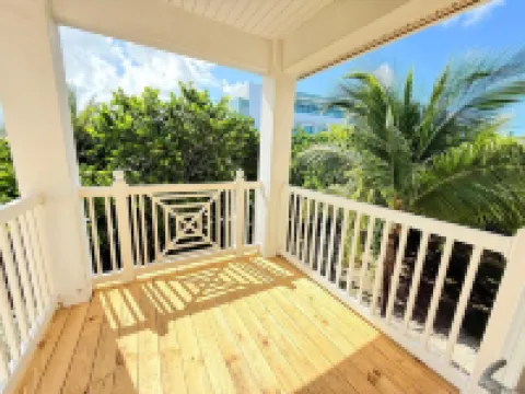 Nautical Bimini Bay Villa with Starlink