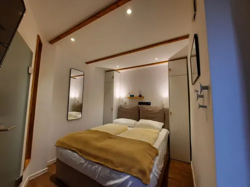 Dtv Ground Floor 2 Room Apartment 43 Sqm, Private Terrace, West Beach, Renovated