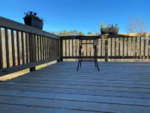 Modern, access to everything 3 min to lake Lanier. Hotels in Buford