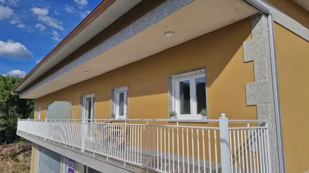 APARTMENT WITH TERRACE FOR 4 PEOPLE