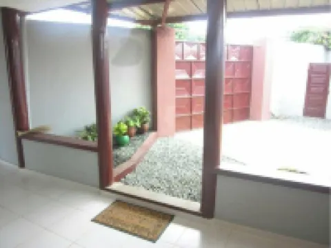 Bella villa in Djidjole with Safety Keeper