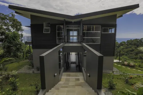 Gema Escondida-Newly Listed Home Nestled in the Jungle with Breathtaking Views
