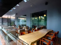 The Life Styles Hotel Surabaya Hotels in Genteng