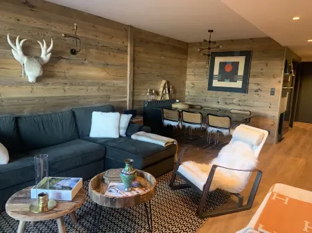 4 Bedroom Apartment in Uvernet-Fours