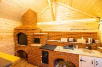 Rustic & cozy 5 bedroom Cabin - in the heart of Apuseni Mountains Hotels in Darlesti