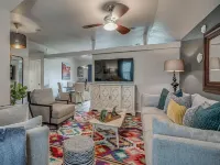 Peppertree Retreat only 3 miles toOU Book your OU event stay now!