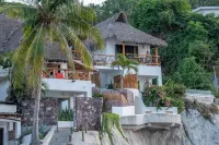 Right in front of the sea! Maguey House