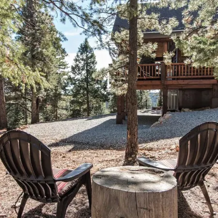 Mountain Top Luxury Retreat - Elegant Cabin Near Zion and Bryce