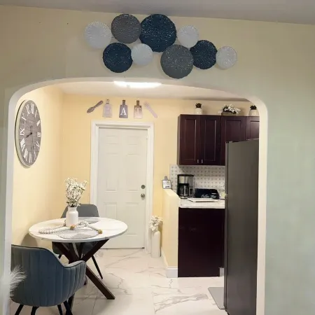 Charming 3-bedroom  2 bathroom home in brilliant Winter Haven,pet friendly, WiFi