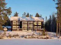 Lodge by lake and slopes Hotels in Bergs kommun