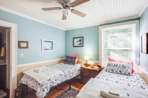 5 Mi to Downtown Beaufort: Pet-friendly Cottage! - 2-Sterne