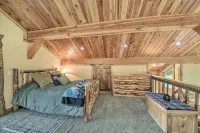 Private Deck & Mtn Views: Family Getaway in Eureka - Parking