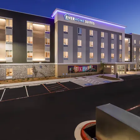 Everhome Suites El Paso Airport Near Fort Bliss