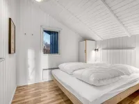 "Bjart" - 1.5km from the Sea