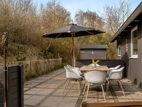 "Thyra" - 500m to the Fjord Hotels in Fur