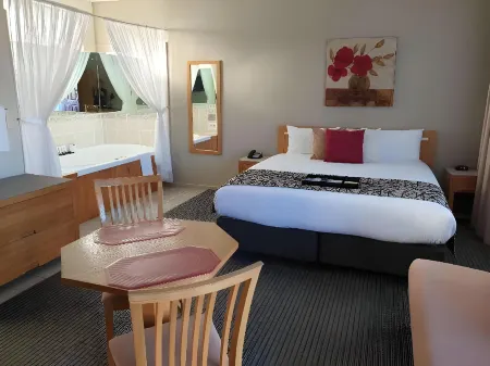 Best Western Endeavour Motel Отели в г. Морпет