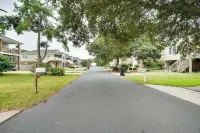 Kill Devil Hills Retreat w/ Gas Grill & Deck! - Homestays