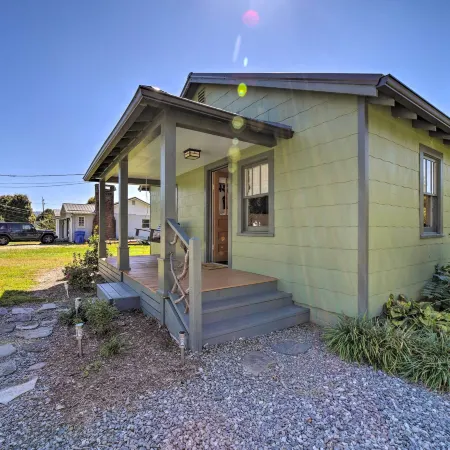Updated Brevard Home - Close to Downtown!