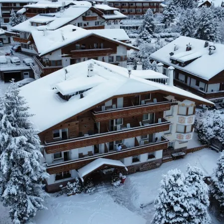 Hotel Garni Concordia - Dolomites Home