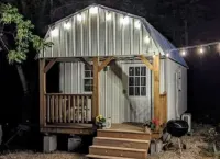 The "40 Steps" Cabin Tiny house
