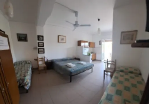 Marina, Seaside Area, 5 Min.Walk Beach, 15 Min. Trainstation, wi fi. Parking.