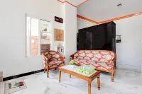 Hotel O Khayla Homestay Syariah Hotel a Purwosari